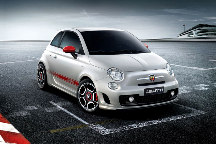 Fiat 500 Abarth с премьерой в Женеве
