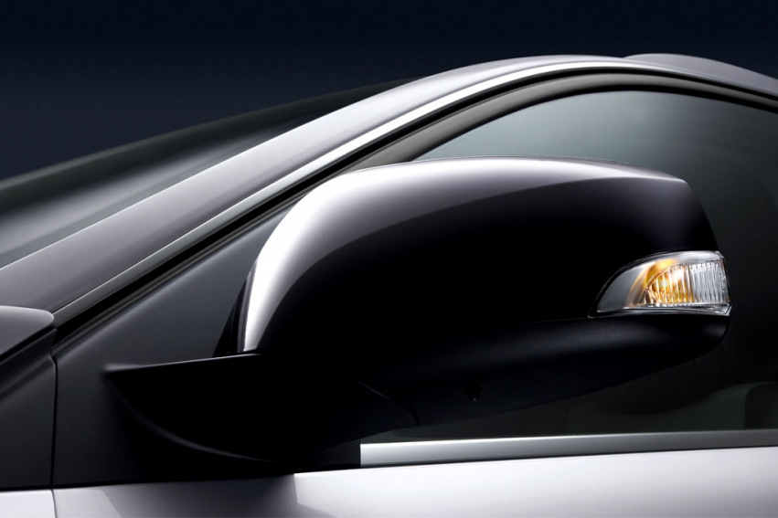 Новый Renault Laguna GT официально покажут в Женеве на автосалоне