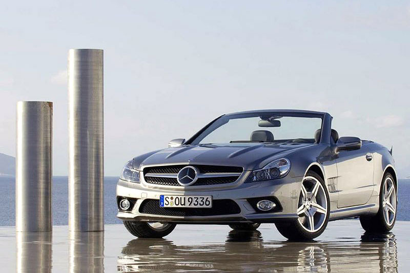 Обновлённый Mercedes SL будет представлен в Женеве