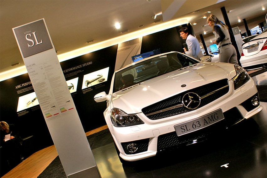 Mercedes SL 63 AMG официально
