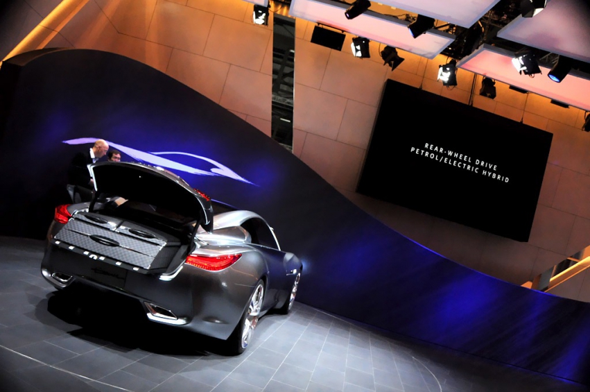 Infiniti Essence Concept