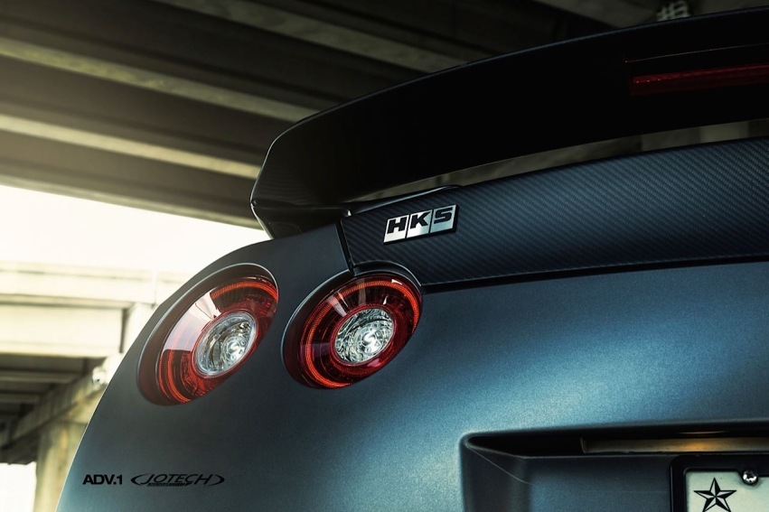 Сумасшедший Nissan GT-R с 1400 л.с. Сумасшедший Nissan GT-R с 1400 л.с.