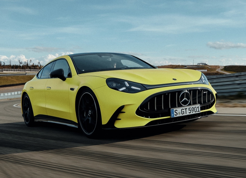 Noul Mercedes-AMG GT 4-Door Coupe — hibridul V8 de 830 CP care ar trebui să-i sperie pe cei de la Porsche Noul Mercedes-AMG GT 4-Door Coupe — hibridul V8 de 830 CP care ar trebui să-i sperie pe cei de la Porsche