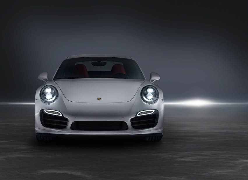 Новая Porsche 911 Turbo S (2014)