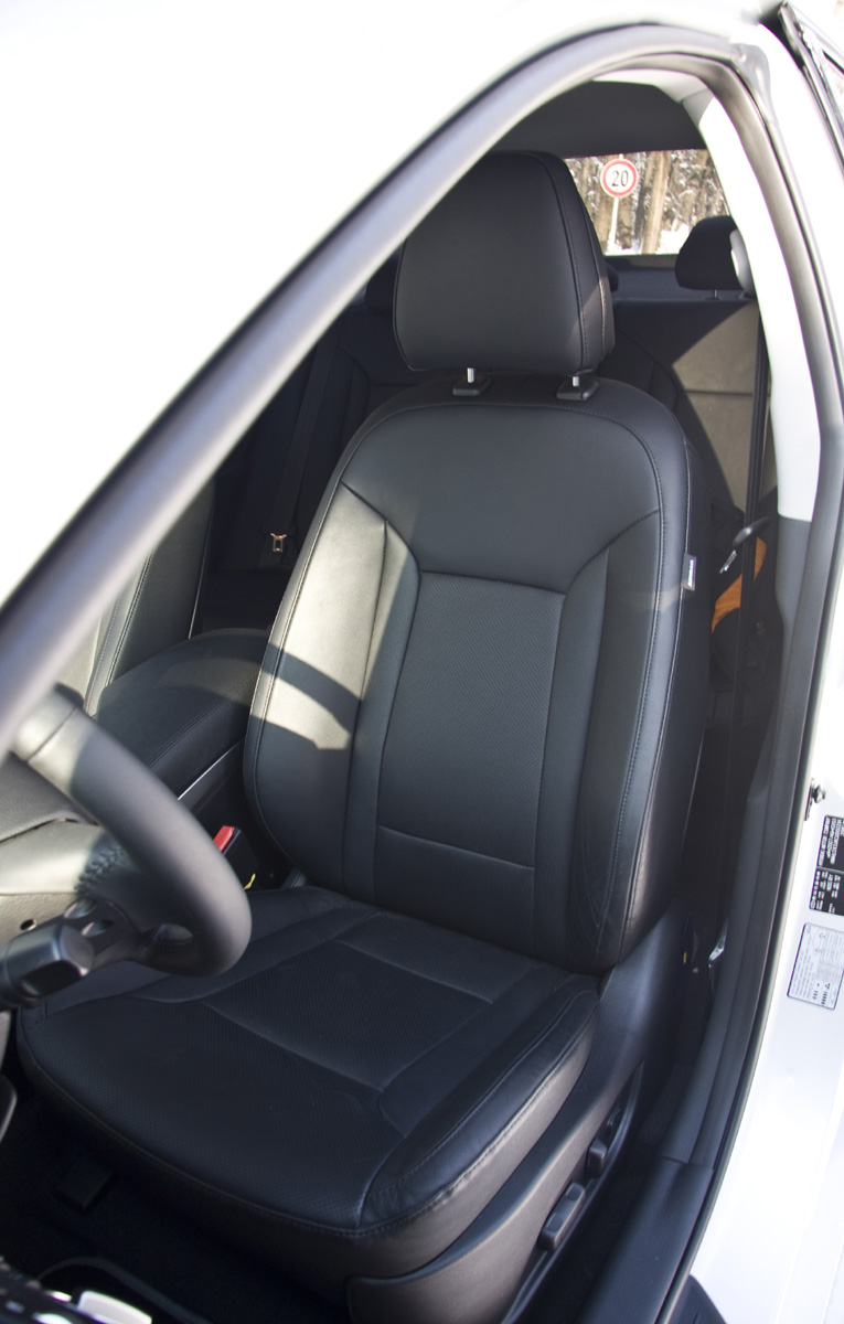 Убеждаемся в состоятельности седана Hyundai Equus