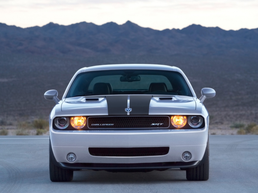 Auto wallpapers Dodge 2009 Dodge Challenger SRT8