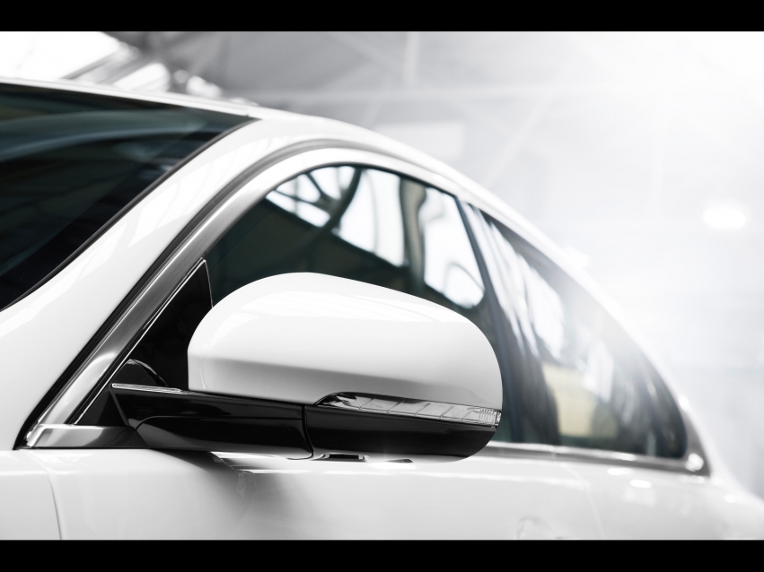 Auto wallpapers Jaguar Jaguar XFR white 2010