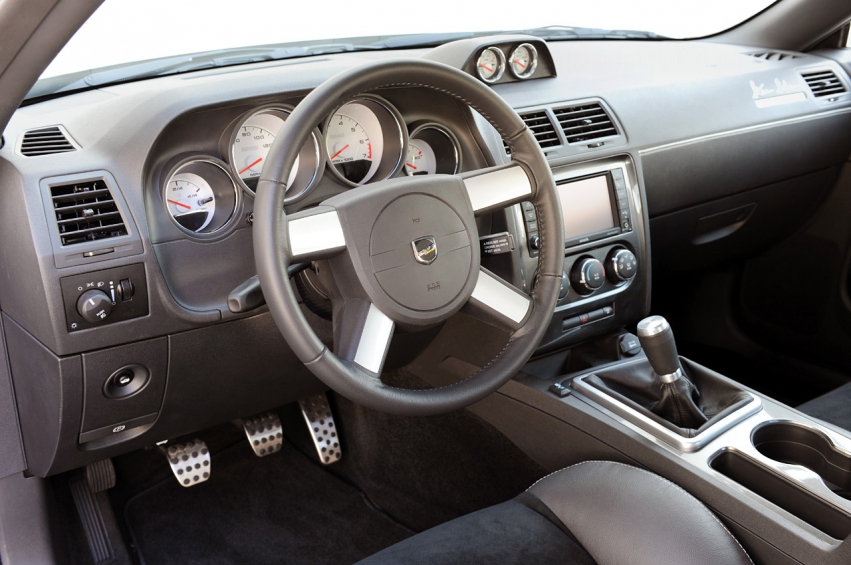 Auto wallpapers Dodge SMS 570X 2009