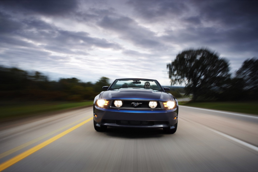 Auto wallpapers Ford Ford Mustang 2010