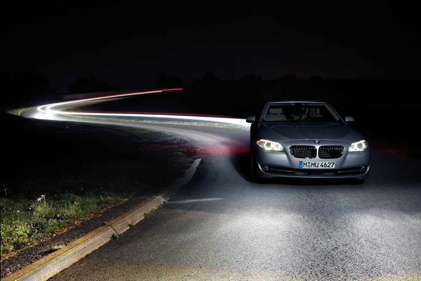 Auto wallpapers BMW 5 Series sedan 2011
