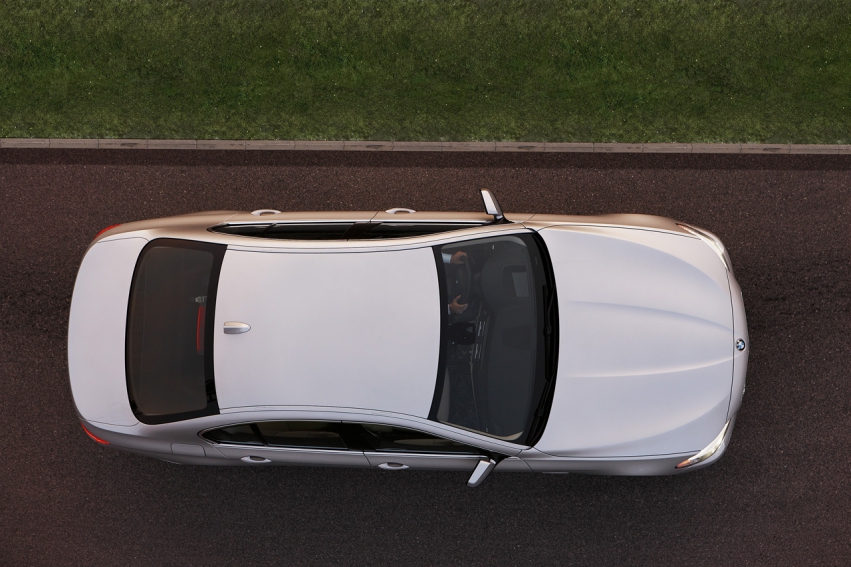 Auto wallpapers BMW 5 Series sedan 2011