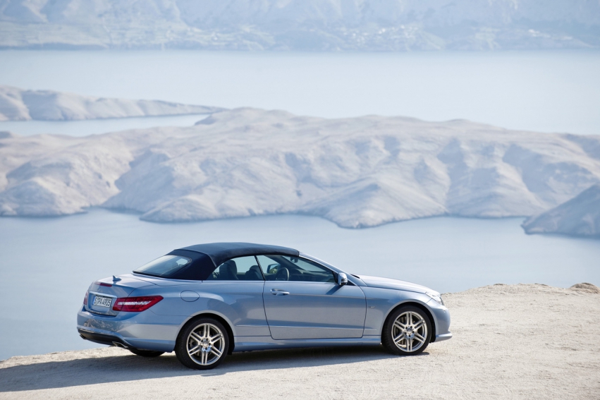 Auto wallpapers Mercedes-Benz E-Class Cabriolet 2011