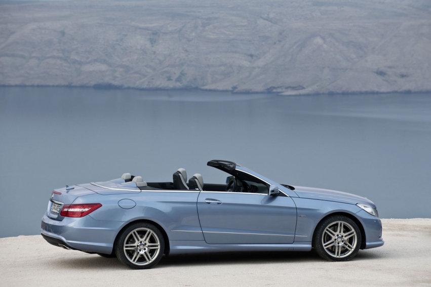 Auto wallpapers Mercedes-Benz E-Class Cabriolet 2011