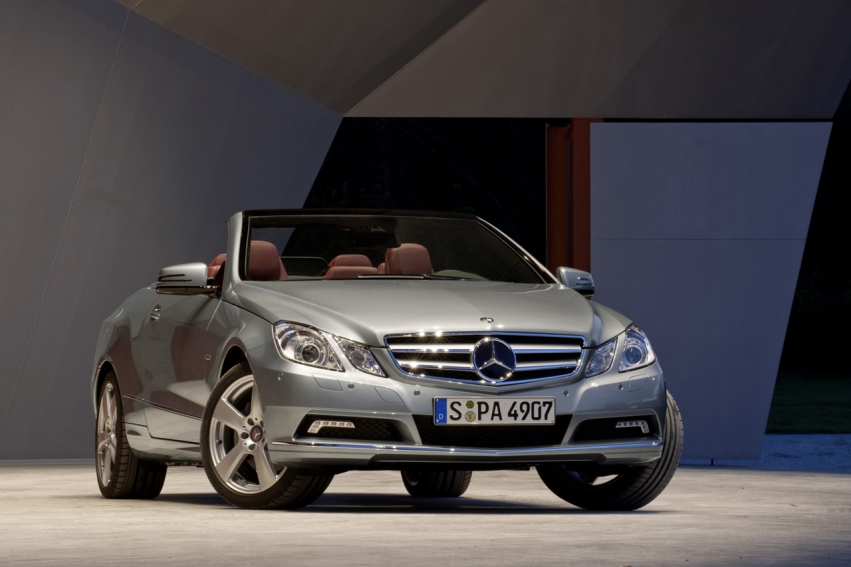 Auto wallpapers Mercedes-Benz E-Class Cabriolet 2011