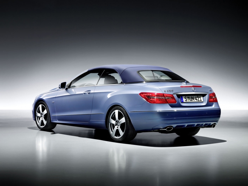 Auto wallpapers Mercedes-Benz E-Class Cabriolet 2011