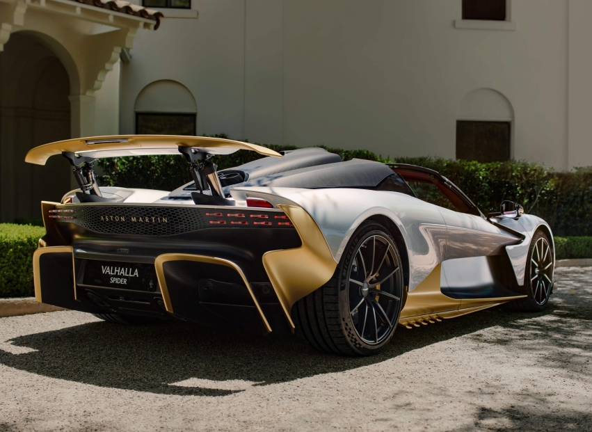 Aston Martin Valhalla Spider 2028 — открытый гиперкар: характеристики, цена, обзор