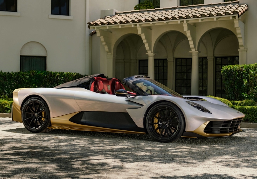 Aston Martin Valhalla Spider 2028 — открытый гиперкар: характеристики, цена, обзор