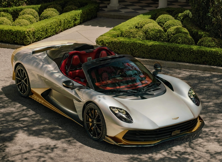 Aston Martin Valhalla Spider 2028 — открытый гиперкар: характеристики, цена, обзор
