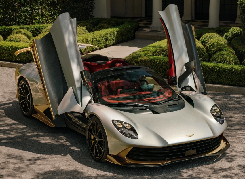 Aston Martin Valhalla Spider 2028 — открытый гиперкар: характеристики, цена, обзор