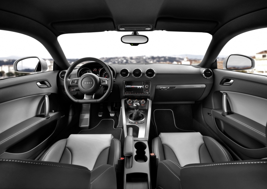 Auto wallpapers Audi TT 2011