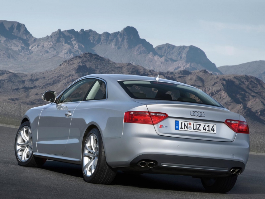 Auto wallpapers Audi S5 Coupe 2008-2011