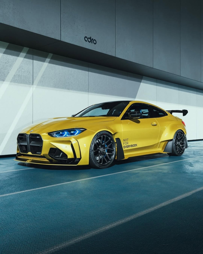 BMW BMW M4 Widebody Austin Yellow