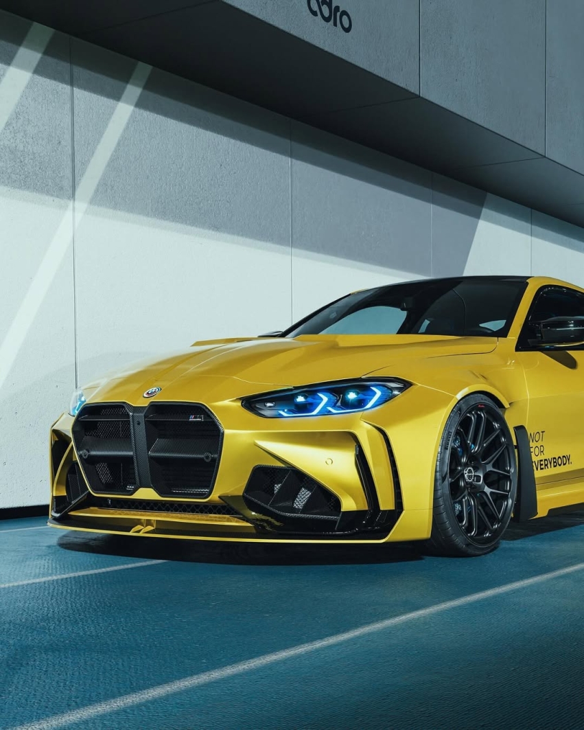 Auto wallpaper BMW M4 Widebody Austin Yellow