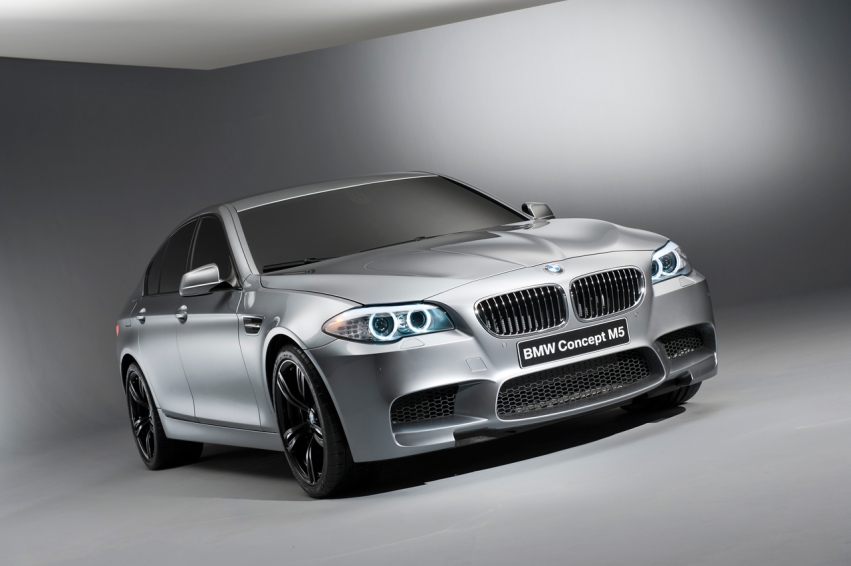 BMW M5 F10 2011