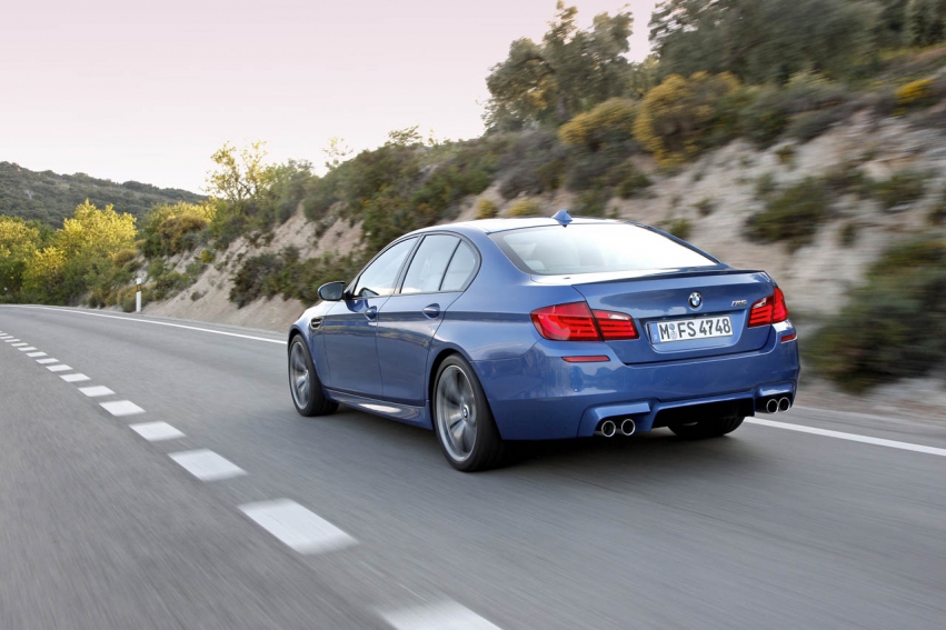 Auto wallpapers BMW M5 F10 2012