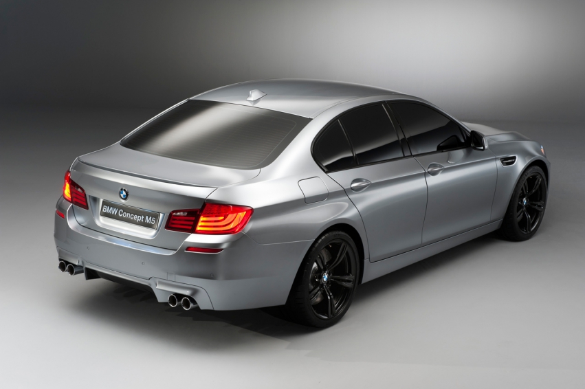 BMW M5 F10 2011