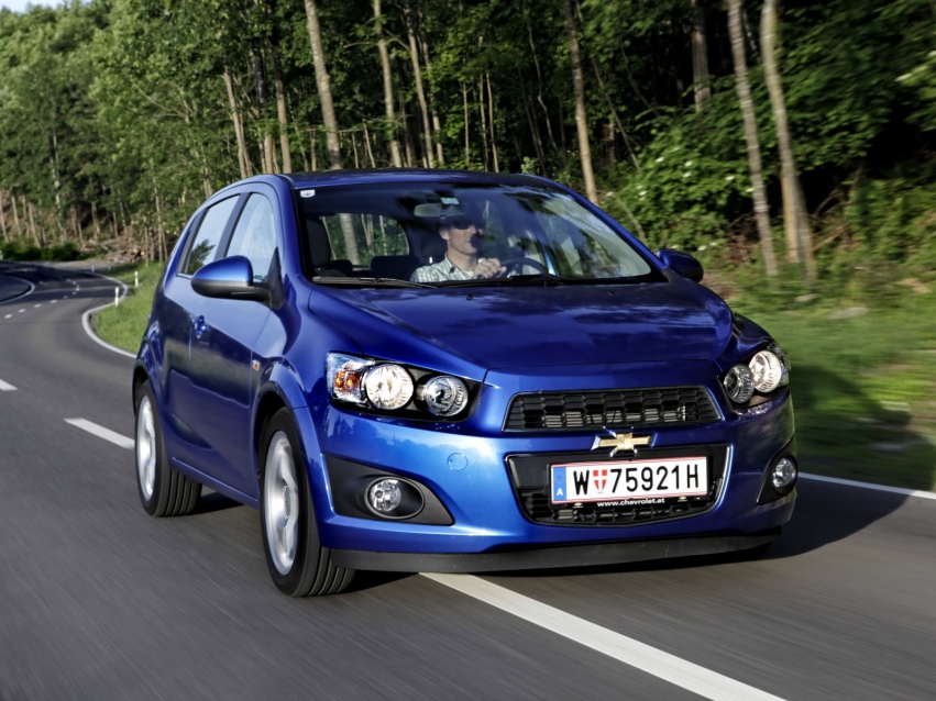 Auto wallpapers Chevrolet Aveo Hatchback 2011