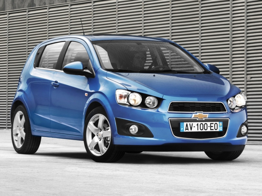Auto wallpapers Chevrolet Aveo Hatchback 2011