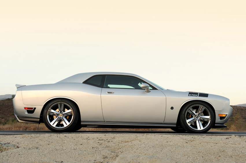 Auto wallpapers Dodge SMS 570X 2009