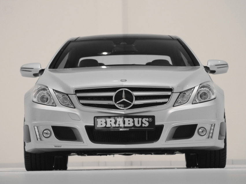 Auto wallpapers Mercedes-Benz Brabus E-Class Coupe 2010