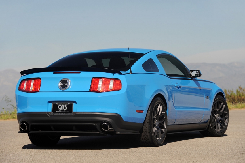 Auto wallpapers Ford Mustang RTR 2011