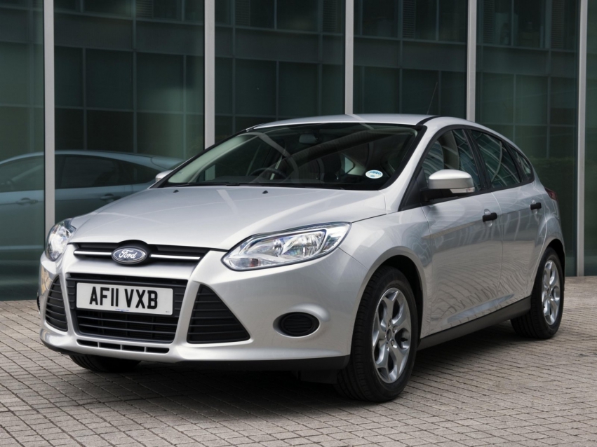 Auto wallpapers Ford Focus Hatchback 2011