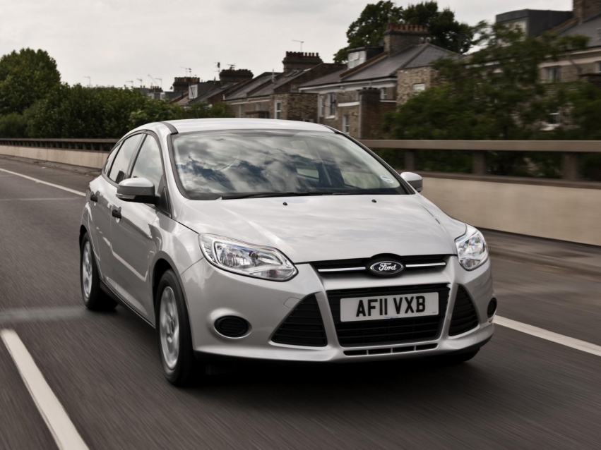 Auto wallpapers Ford Focus Hatchback 2011
