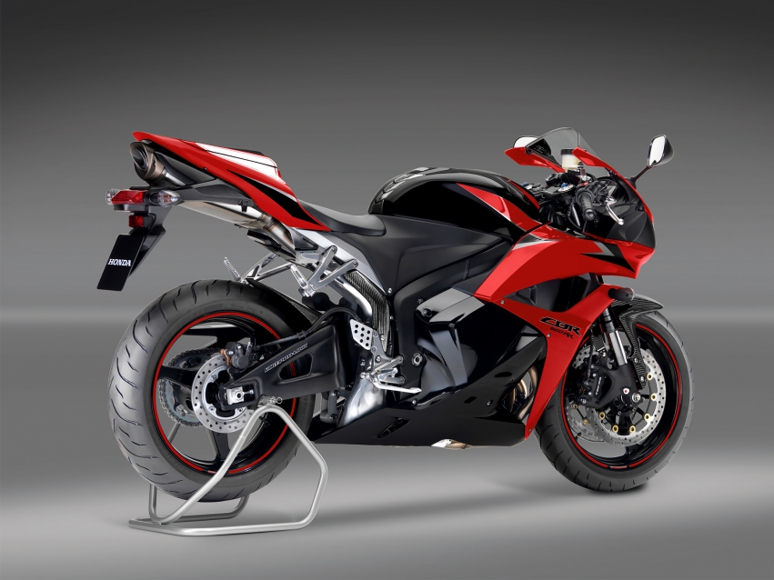 Moto wallpapers Honda CBR 600 RR 2010