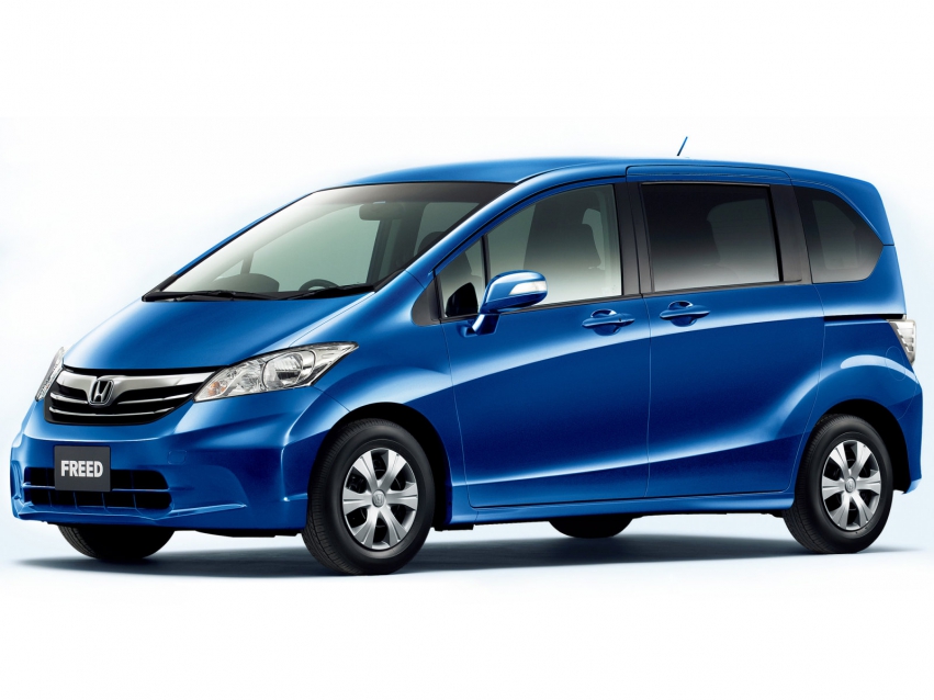 Auto wallpapers Honda Freed Minivan 2011