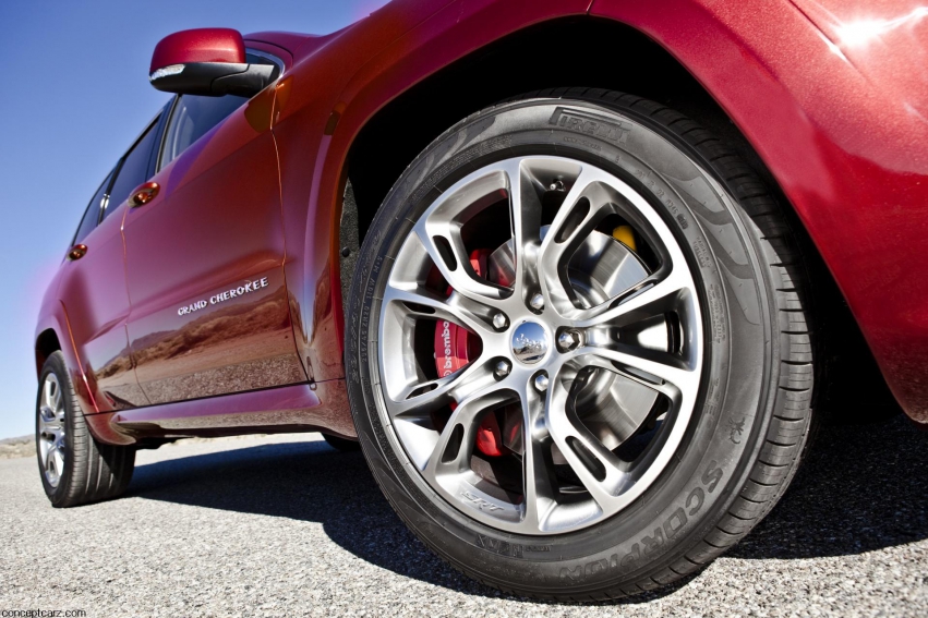 Auto wallpapers Jeep Grand Cherokee SRT8 2012
