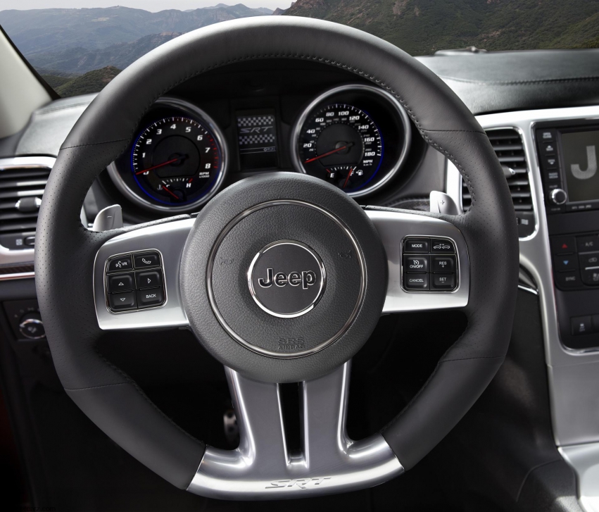 Auto wallpapers Jeep Grand Cherokee SRT8 2012
