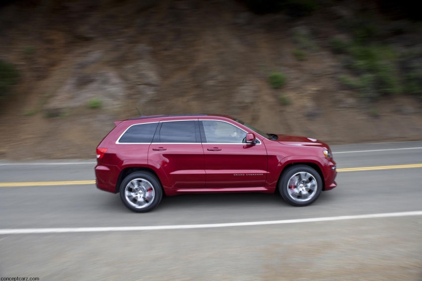 Auto wallpapers Jeep Grand Cherokee SRT8 2012