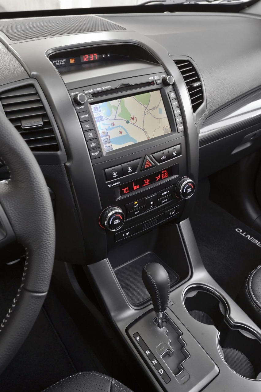 Auto wallpapers Kia Sorento 2012