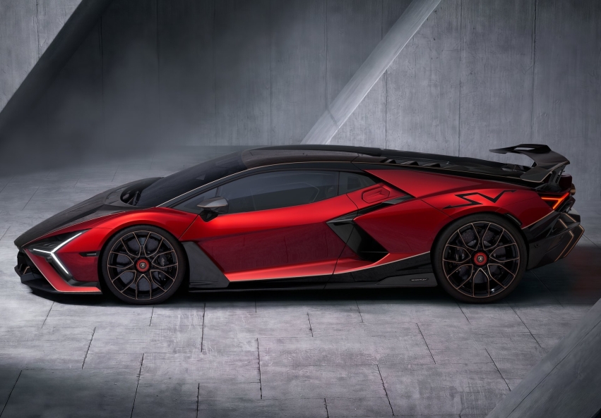 Lamborghini Revuelto SV 2027