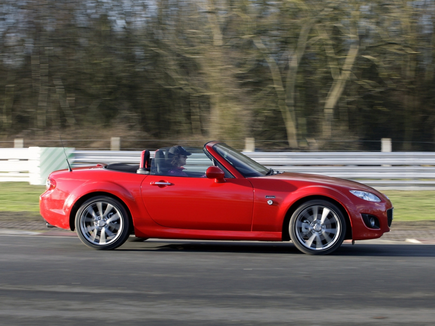 Auto wallpapers Mazda MX-5 Roadster 2010