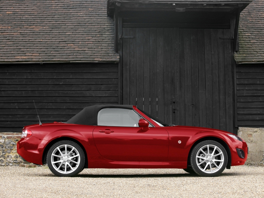 Auto wallpapers Mazda MX-5 Roadster 2010