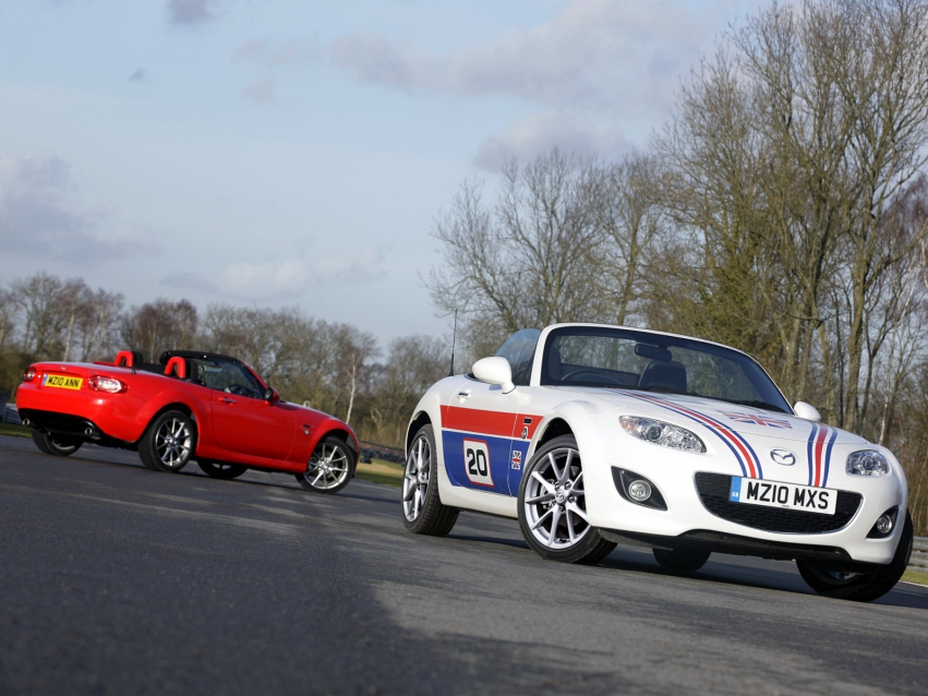 Auto wallpapers Mazda MX-5 Roadster 2010