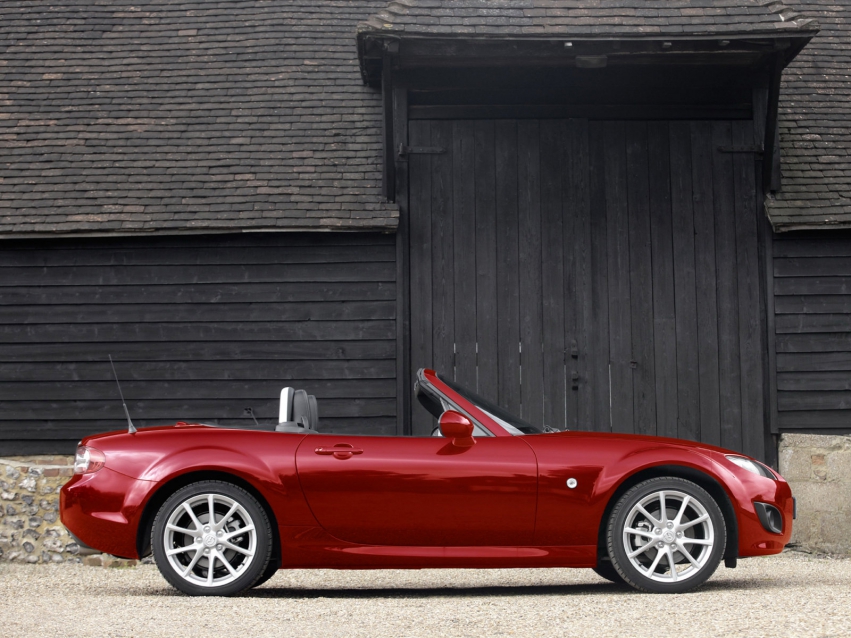 Auto wallpapers Mazda MX-5 Roadster 2010