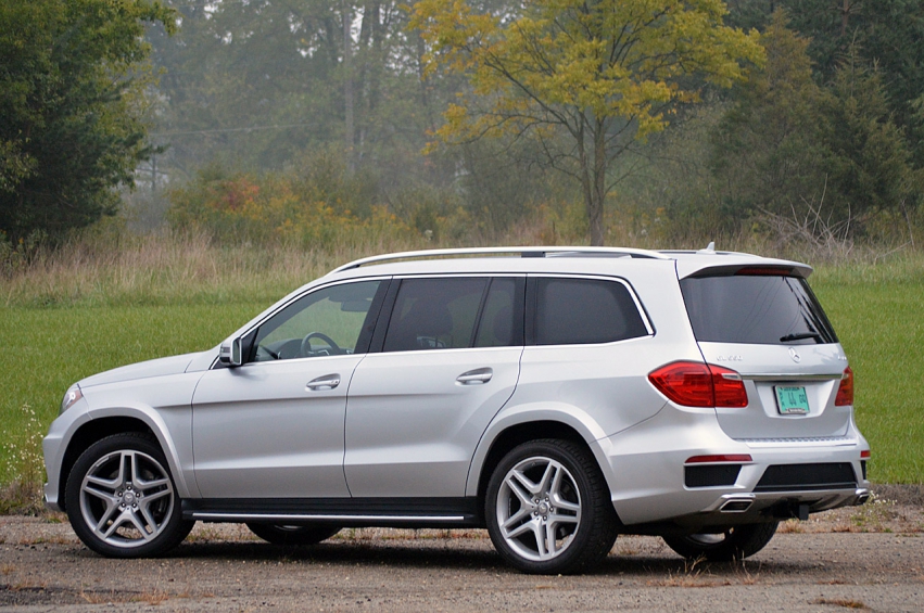 Auto wallpapers Mercedes-Benz GL550 2013