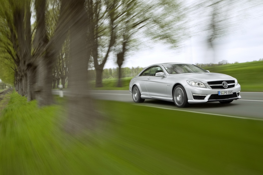 Авто обои Mercedes-Benz CL63 AMG Facelift with New 5.5-liter Bi-Turbo V8, and Revised CL65 AMG 2011